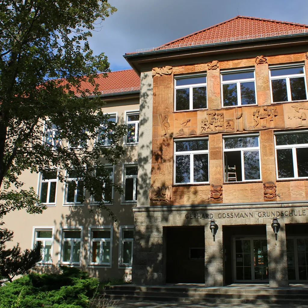 Energetische Schulsanierung: Das Hauptgebäude der Goßmann-Grundschule in Fürstenwalde